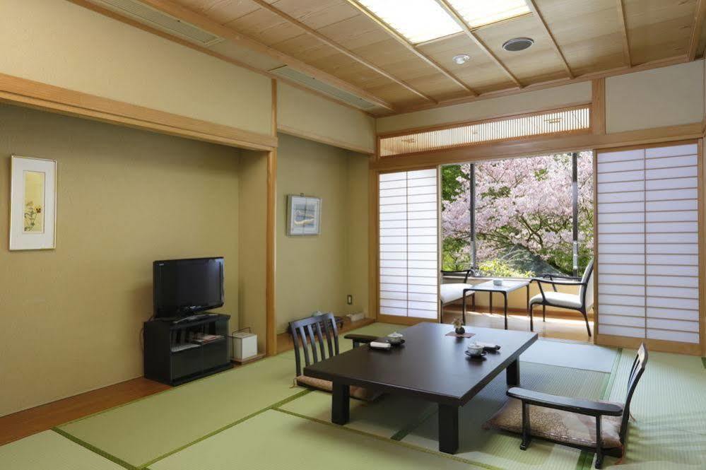 Nagaizumi Sansou Hotel Gotemba Ngoại thất bức ảnh